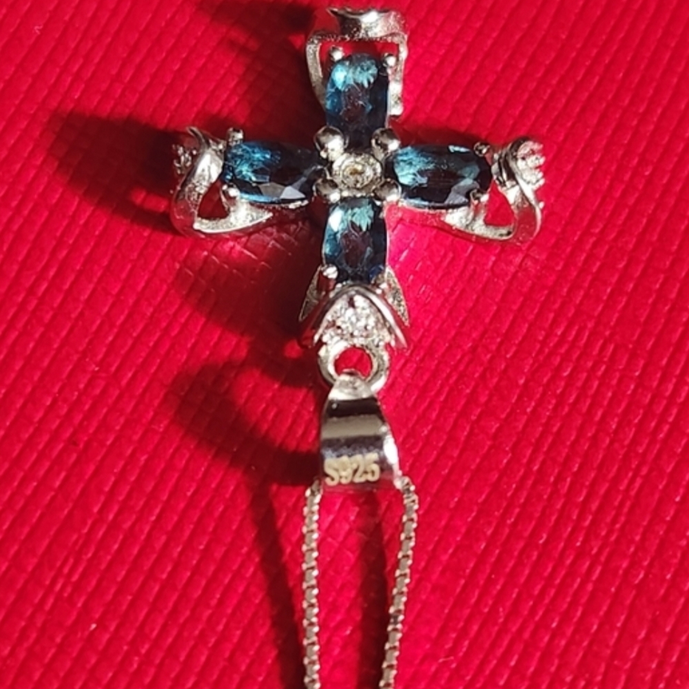 Elegant Silver and Blue Cross Pendant Necklace